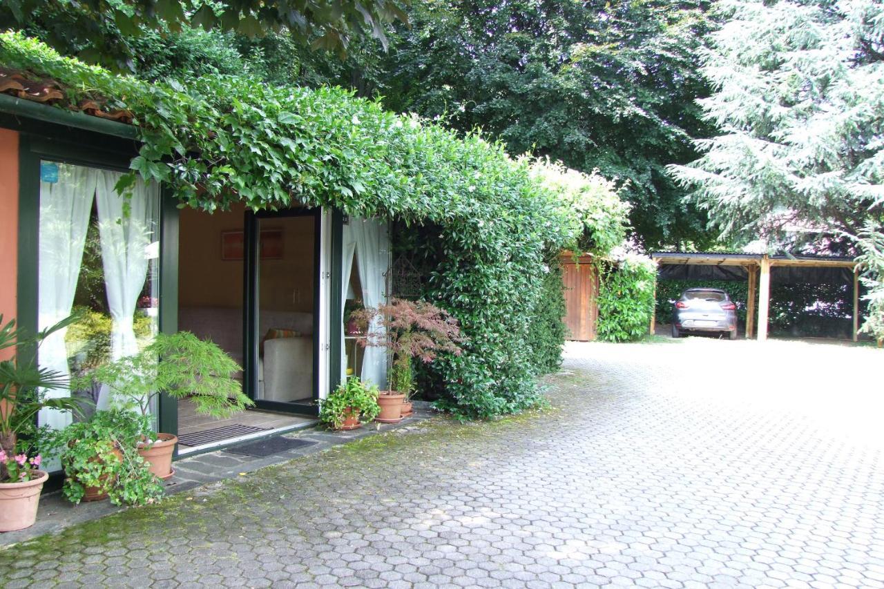 Monolocali In Casa Con Giardino Bellagio Apartment Exterior photo