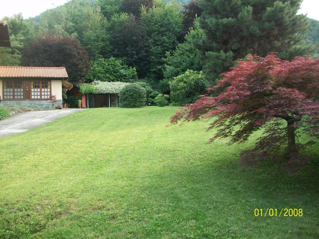 Monolocali In Casa Con Giardino Bellagio Apartment Exterior photo